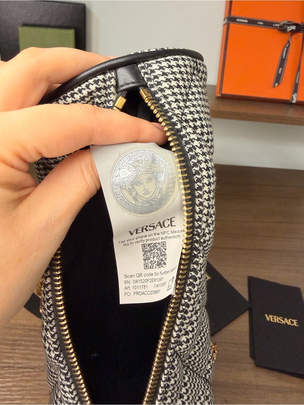 Versace Black & White Houndstooth Quilted Cylinder La Medusa Wool Shoulder Bag - Picture 12 of 12